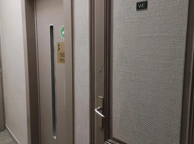 Les Acteurs Szálloda Liège